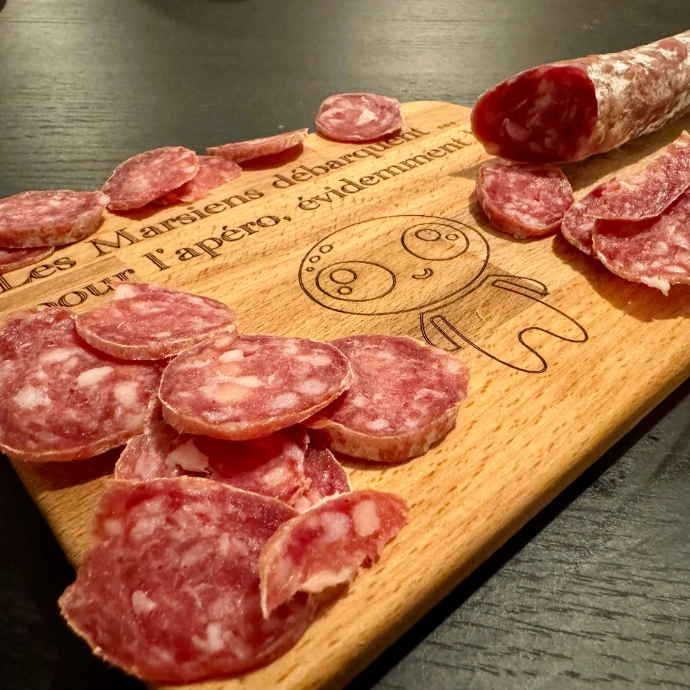 Planche apéro personnalisé dans notre atelier Planche apéro personnalisé